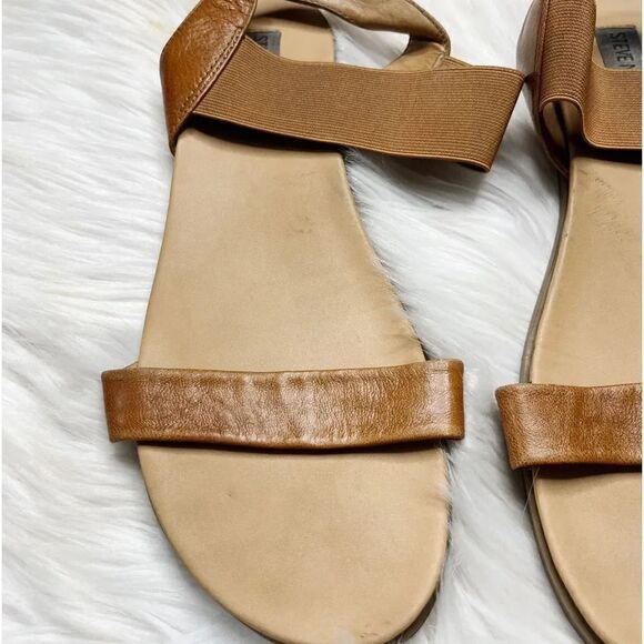 Steve Madden Strappy Flat Sandals Brown and Tan Size 9 - Picture 2 of 6